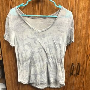 Women’s American Eagle size small faded camo v-neck t-shirt